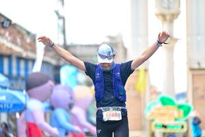 BIB: 5088
                            <button type="button" onclick="openModal(24882883)" class="btn btn-primary btn-sm float-right btn-popup" data-toggle="modal" data-target=".modal-high-quality">
                        <i class="fas fa-shopping-cart"></i> Add to Cart
                    </button>
                                            <button type="button" onclick="isThisMe(24882883, true)" class="btn btn-success btn-sm float-right btn-popup btn-isme hidden" data-toggle="tooltip" data-placement="bottom" title="นี่คือรูปของคุณใช่ไหม คลิกที่นี่เพื่อเอาเข้าอัลบั้ม">
                        <i class="fas fa-plus"></i> Add to album
                    </button>
                    <button type="button" onclick="isThisMe(24882883, false)" class="btn btn-warning btn-sm float-right btn-popup btn-isnotme hidden">
                        <i class="fas fa-ban"></i> Remove from album
                    </button>